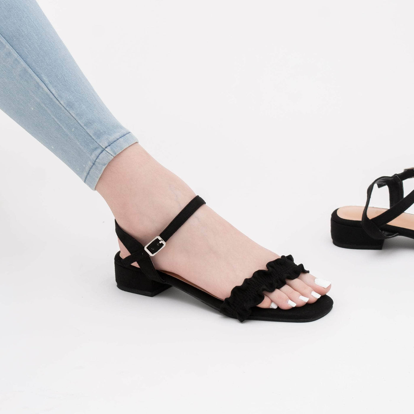 Laylon Black